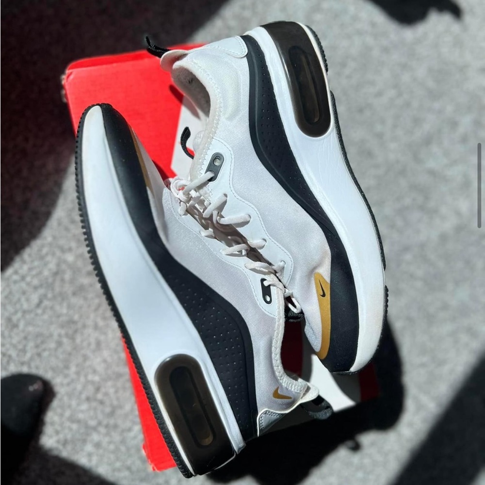 Nike Air Max Size 6